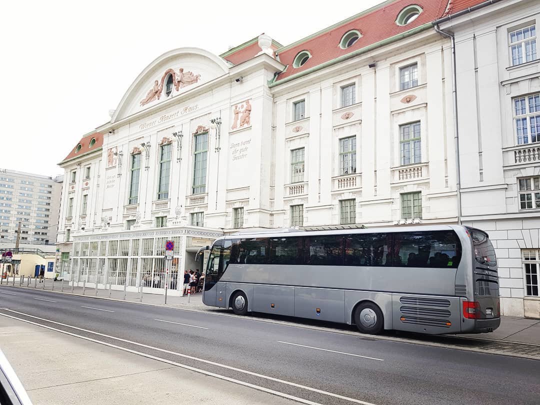 Bus der Firma Busreisen Stahl